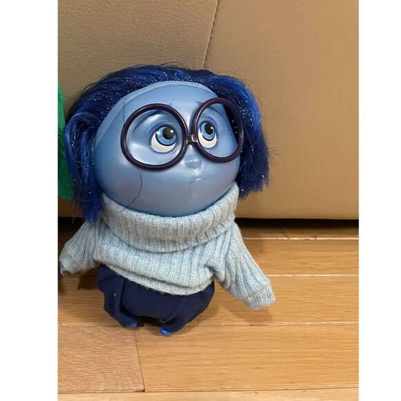 Disney InsideOut Sadness doll (battery operated) - Picture 1 of 2